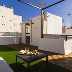 Gran Capitán- Casa En El Centro Con 3 Y Terraza
