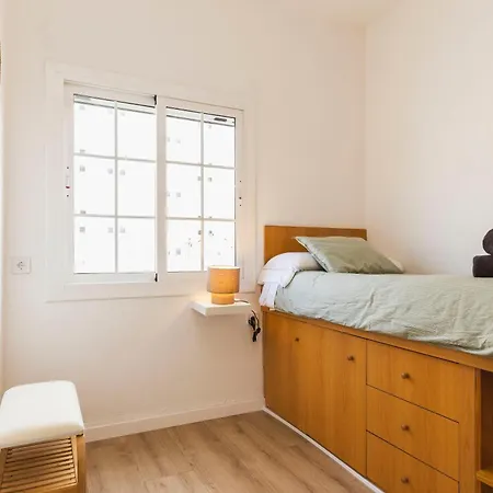 Gran Capitán- Casa En El Centro Con 3 Y Terraza Almería