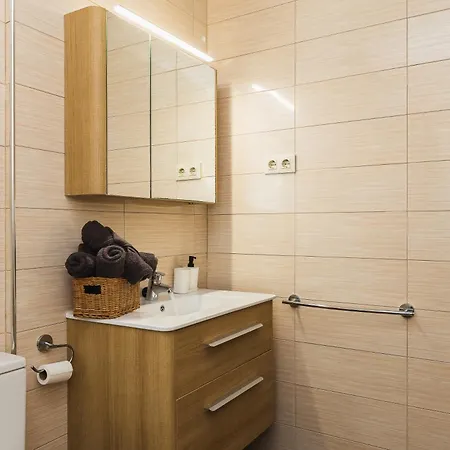 Gran Capitán- Casa En El Centro Con 3 Y Terraza Apartamento